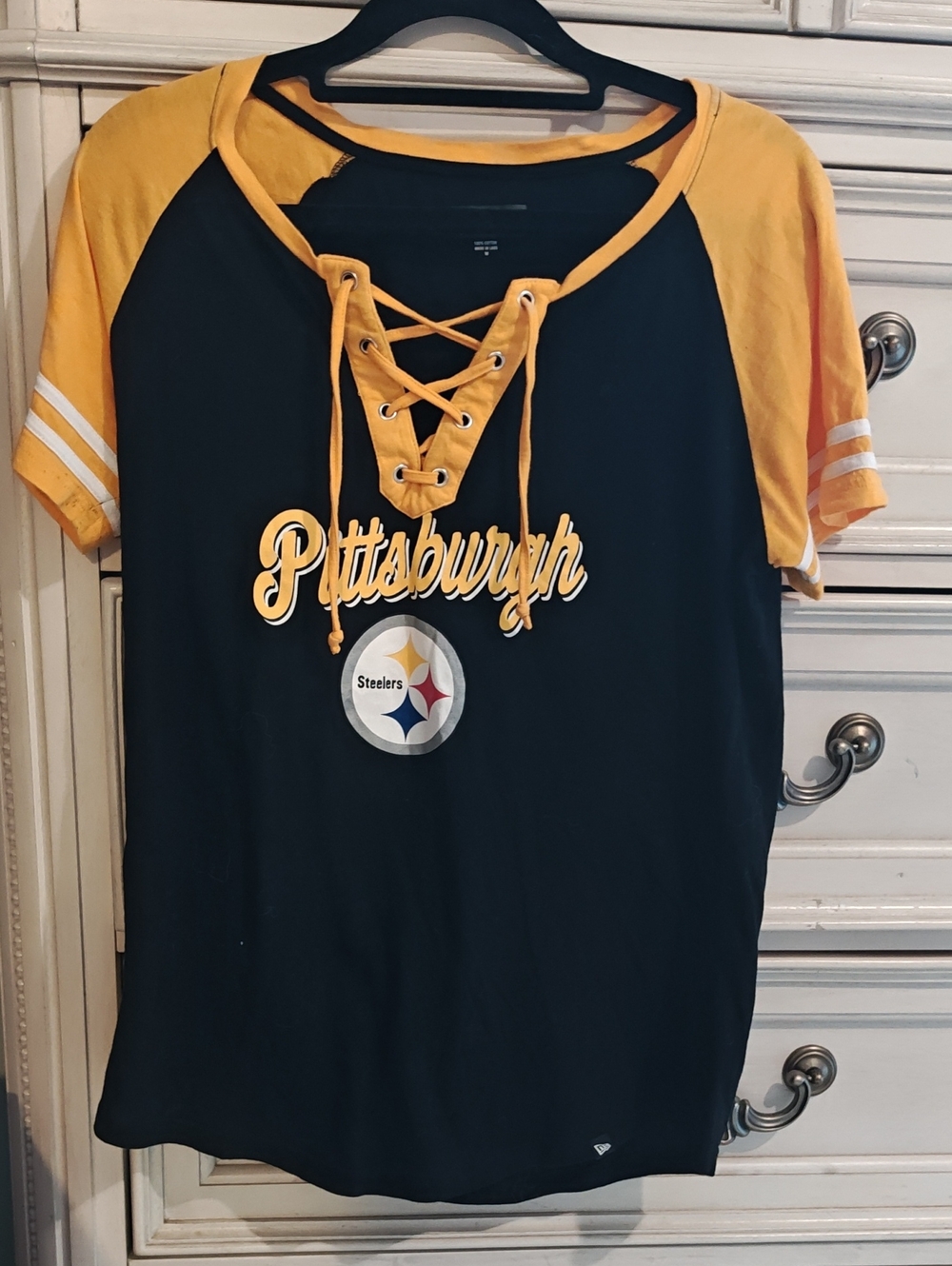 NFL Pittsburgh Lace-Up Raglan Tee - Black & Gold